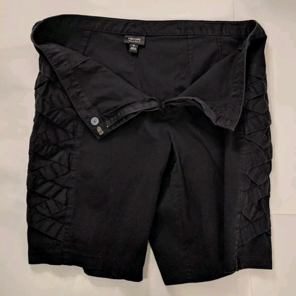 Nicole Miller Bermuda Walking Shorts with Lattice - Picture 4 of 5